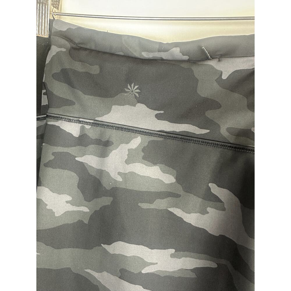 Athleta Camo Match Point Skort Shorts + Skirt Stretch Gripper Liner Women Medium - Picture 7 of 16